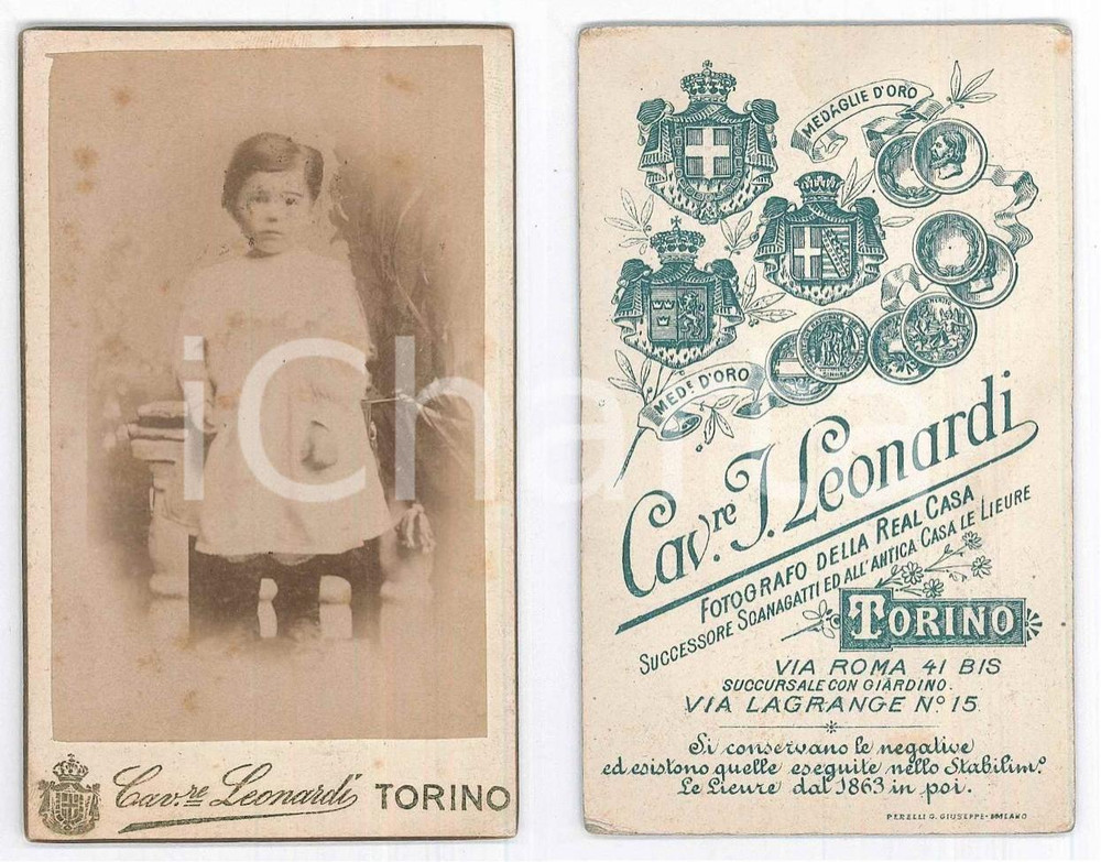 Fotografia d epoca originale 1880 ca TORINO Bambina in abito bianco  Ritratto Foto Cav. J. LEONARDI CDV 1