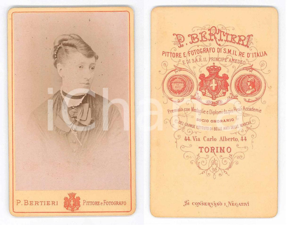 Fotografia d epoca originale 1880 ca TORINO Ritratto di donna  Busto  Foto Pietro BERTIERI CDV 1