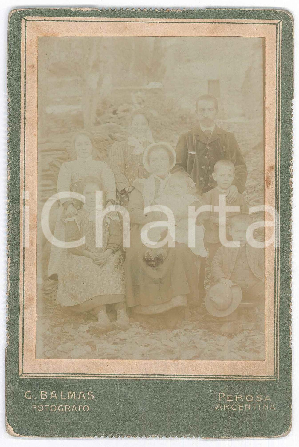 Fotografia d epoca originale 1910 ca PEROSA ARGENTINA Famiglia in area rurale  Foto G. BALMAS 11x16 cm 1