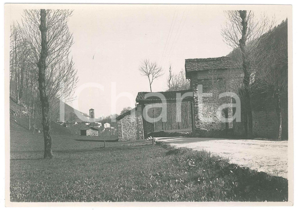 Fotografia d epoca originale 1935 ca Area di BIELLA  Panorama di paese Fotografia 17x12 cm 1