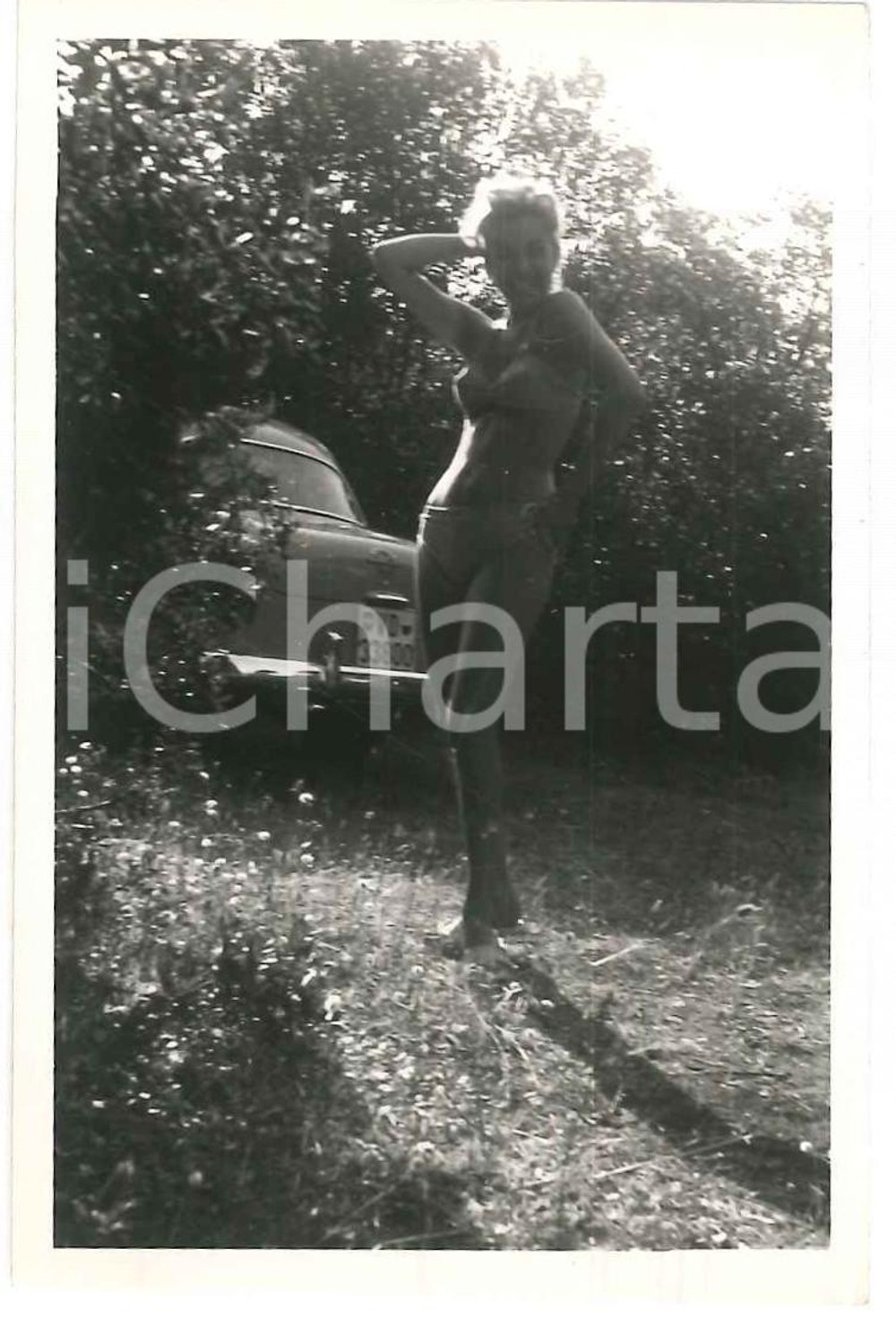 Fotografia d epoca originale 1955 ca EROTICA VINTAGE Bikini girl with Opel Olympia Rekord  Photo 6x9 cm 1