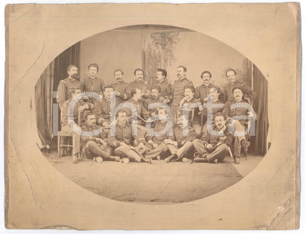 Fotografia d epoca originale 1890 ca REGIO ESERCITO ITALIA Gruppo di ufficiali  Foto 33x25 cm DANNEGGIATA 1