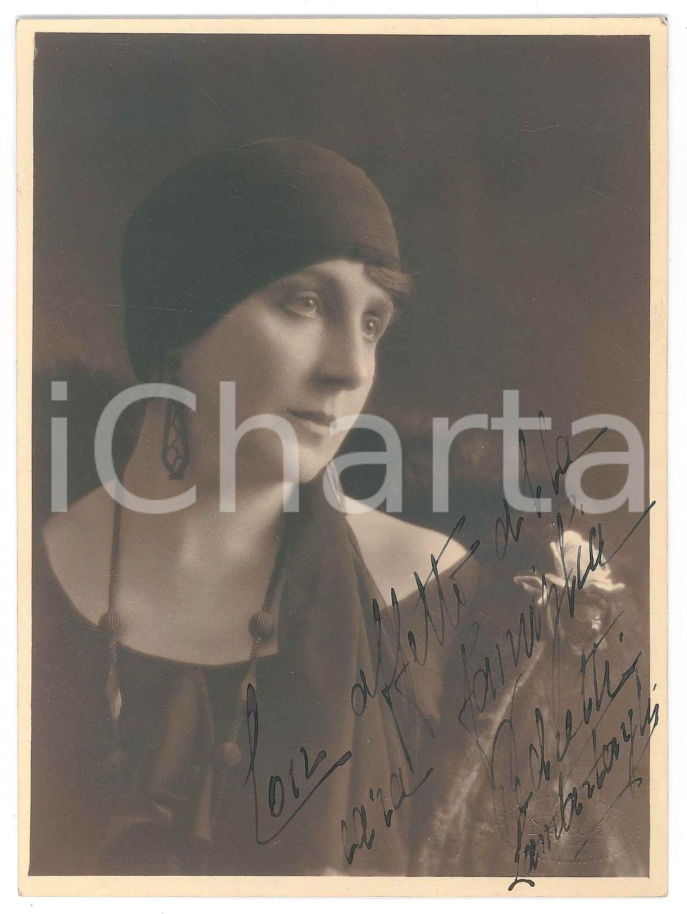 Fotografia d epoca originale 1930 BERGAMO Ritratto di donna con foulard tra i capelli  Foto SACCHI 11x15 cm 1