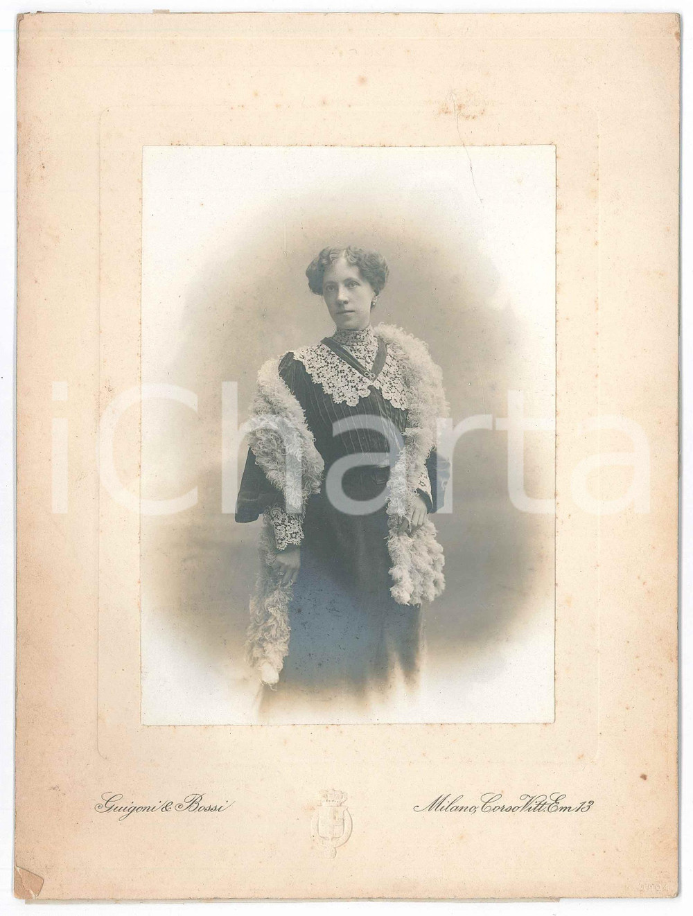 1910 ca MILANO Donna con stola in pelliccia - Ritratto *Foto GUIGONI & BOSSI