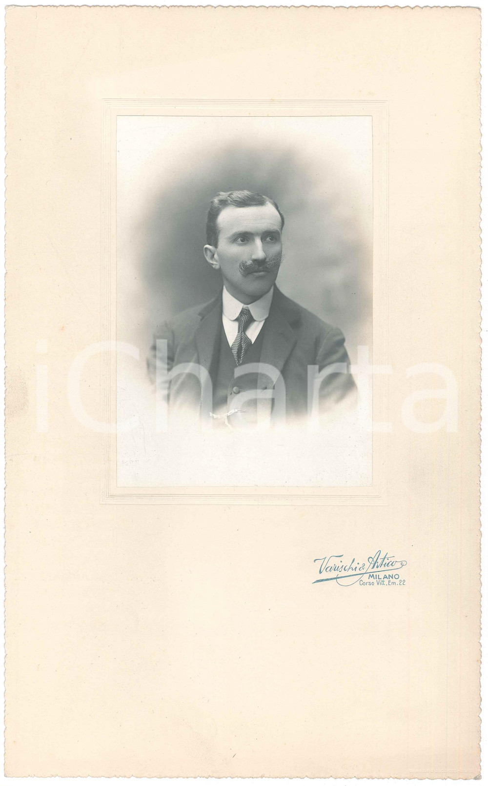 Fotografia d epoca originale 1915 ca MILANO Ritratto maschile  Busto  Foto VARISCHI & ARTICO 18x30 cm 2 1