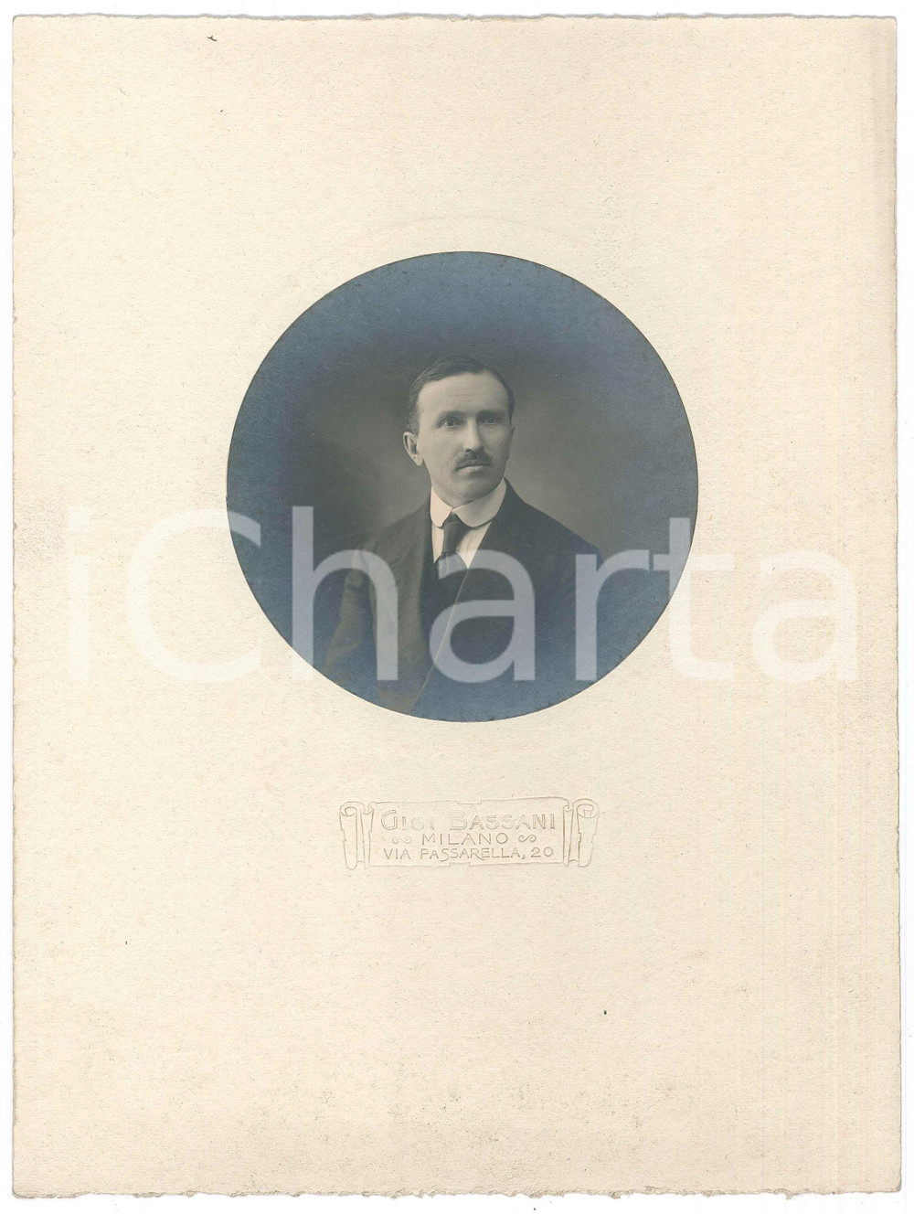 Fotografia d epoca originale 1915 ca MILANO Ritratto maschile  Busto  Fotografia Gigi BASSANI 20x27 cm 1