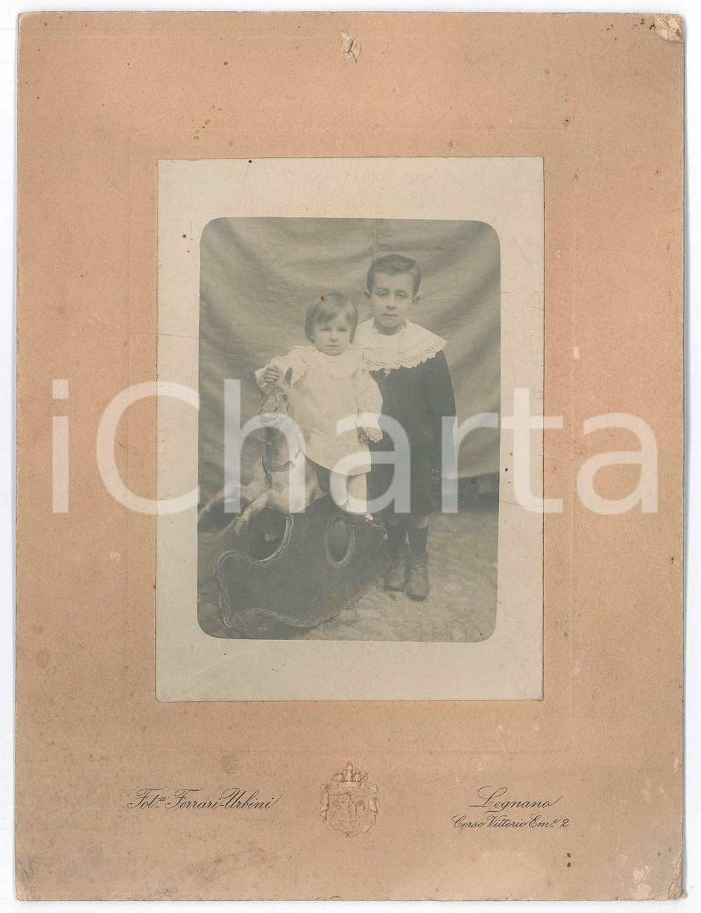Fotografia d epoca originale 1910 ca LEGNANO Giacinto e Tinuccia GAGLIARDI bambini con dondolo Foto FERRARI 1