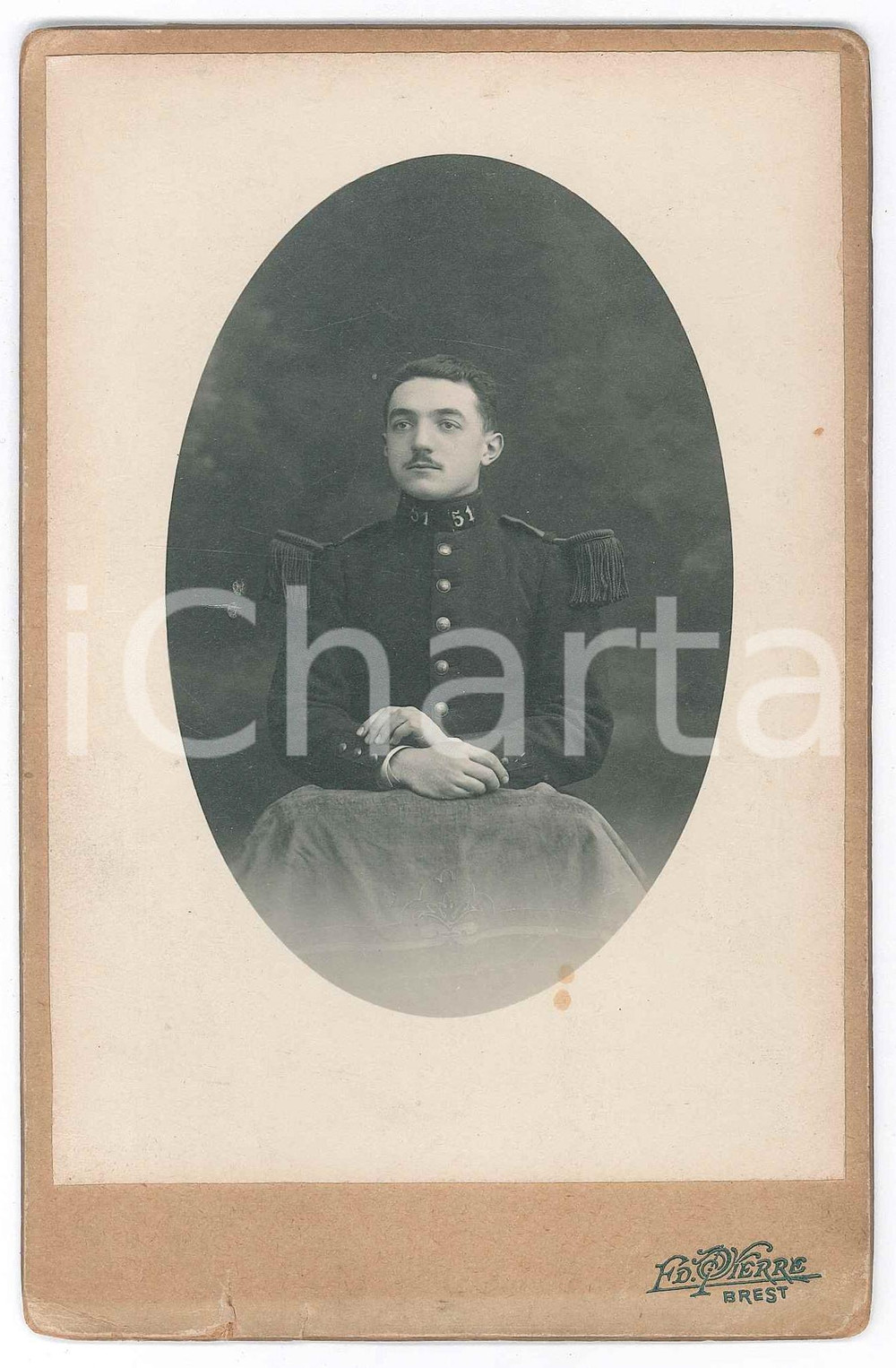 Fotografia d epoca originale 1915 ca WW1 BREST F ARMEE DE TERRE Officier 51e Rgt  Portrait Photo 11x16 1