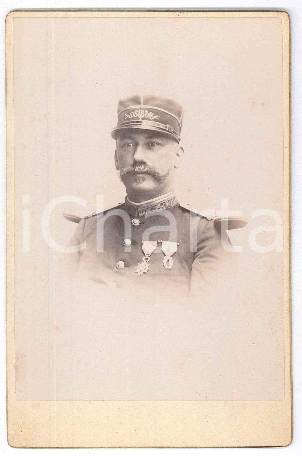 Fotografia d epoca originale 1900 ca ITALIA Ufficiale di una banda musicale  Fotografia 10x16 cm 1