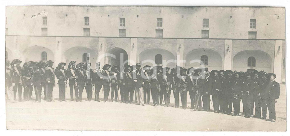 Fotografia d epoca originale 1913 ITALIA  REGIO ESERCITO  BERSAGLIERI  Distribuzione delle medaglie Foto 1