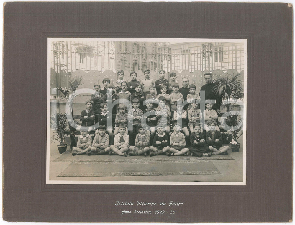 Fotografia d epoca originale 1930 GENOVA Istituto Vittorino da Feltre  Classe maschile e insegnanti Foto 1