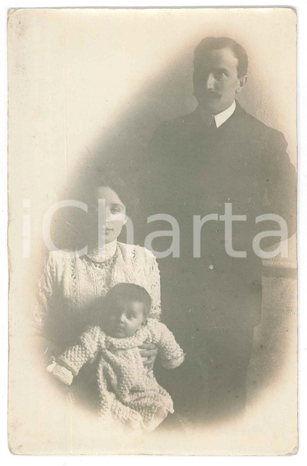 Fotografia d epoca originale 1913 ROMANO DI LOMBARDIA BG Famiglia con bambino  Foto 9x14 cm 1