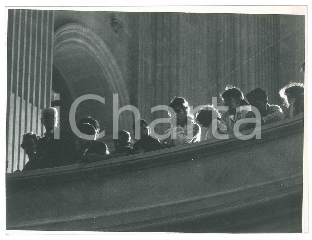 1963 PARIS Hôtel des Invalides Turisti alla tomba di NAPOLEONE Foto ARTISTICA