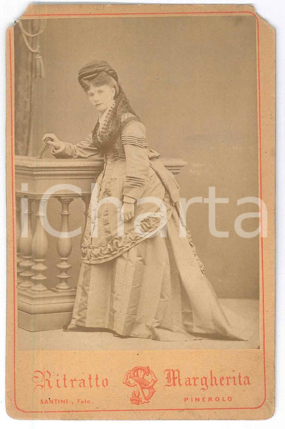 Fotografia d epoca originale 1880 ca PINEROLO Ritratto di nobildonna con libro  Foto DANNEGGIATA 8x12 cm 1