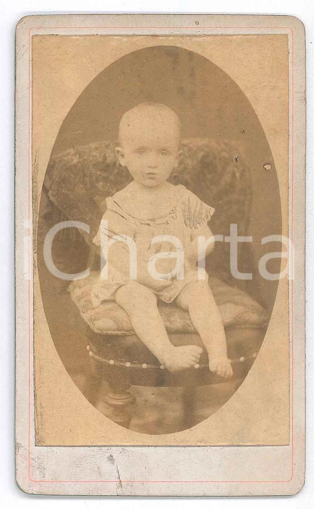 Fotografia d epoca originale 1880 ca VIGEVANO Bambino in poltrona  Ritratto  Foto COLOMBO CDV 1