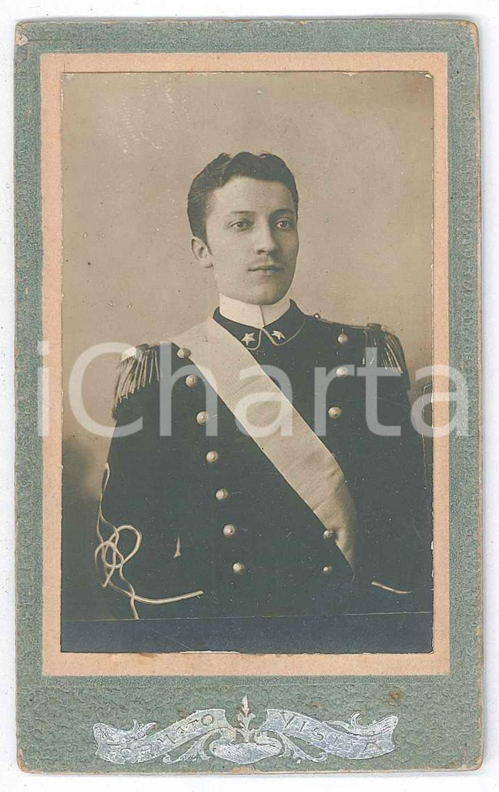Fotografia d epoca originale 1900 ca REGIO ESERCITO Ufficiale in grande uniforme Foto CDV 1