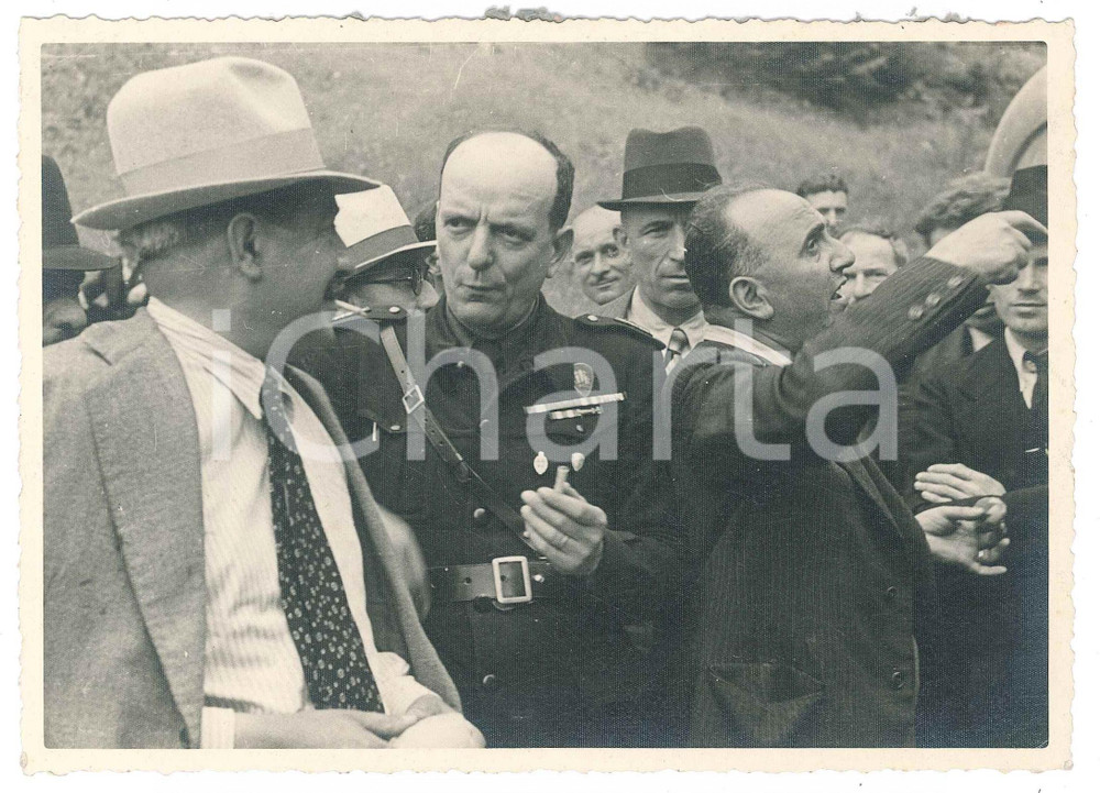 Fotografia d epoca originale 1940 ca FASCISMO ASIAGO Evento con miliziani e borghesi  Foto 18x13 cm 1