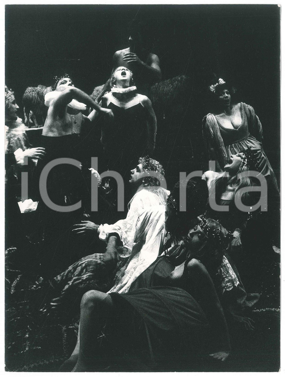 Fotografia d epoca originale 1974 L AQUILA Teatro Stabile   Aminta di Torquato TASSO Foto di scena 18x24 1