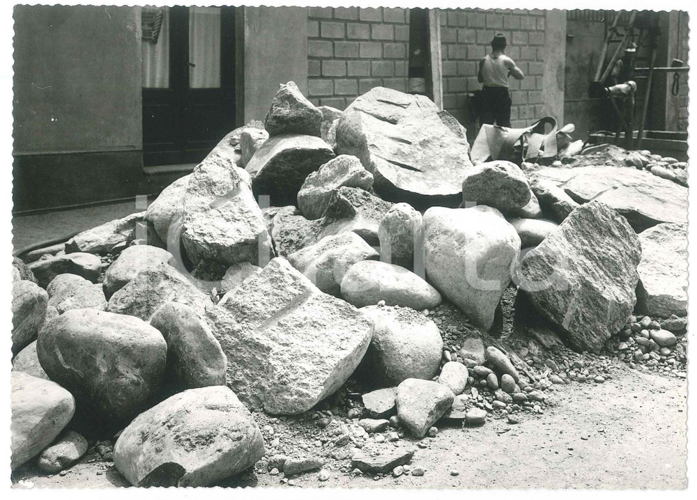 Fotografia d epoca originale 1967 ALPIGNANO TO Cantiere  Lavori stradali 8 Foto ANIMATA operai 18x13 cm 1