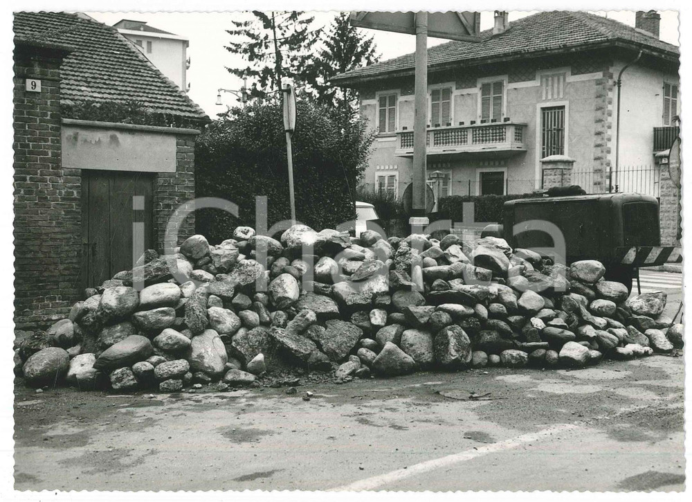 Fotografia d epoca originale 1967 ALPIGNANO TO Cantiere  Lavori stradali 2 Foto 18x13 cm 1