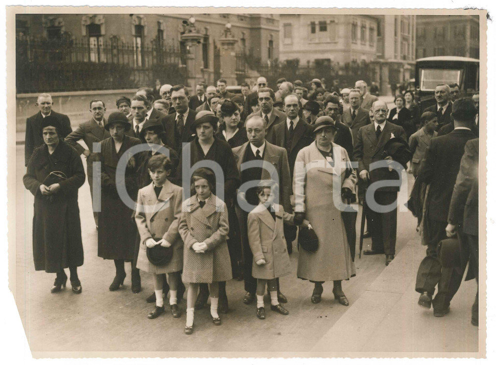 Fotografia d epoca originale 1940 ca MILANO Via Francesco Sforza  Funerali 5 Fotografia 24x18 cm 1