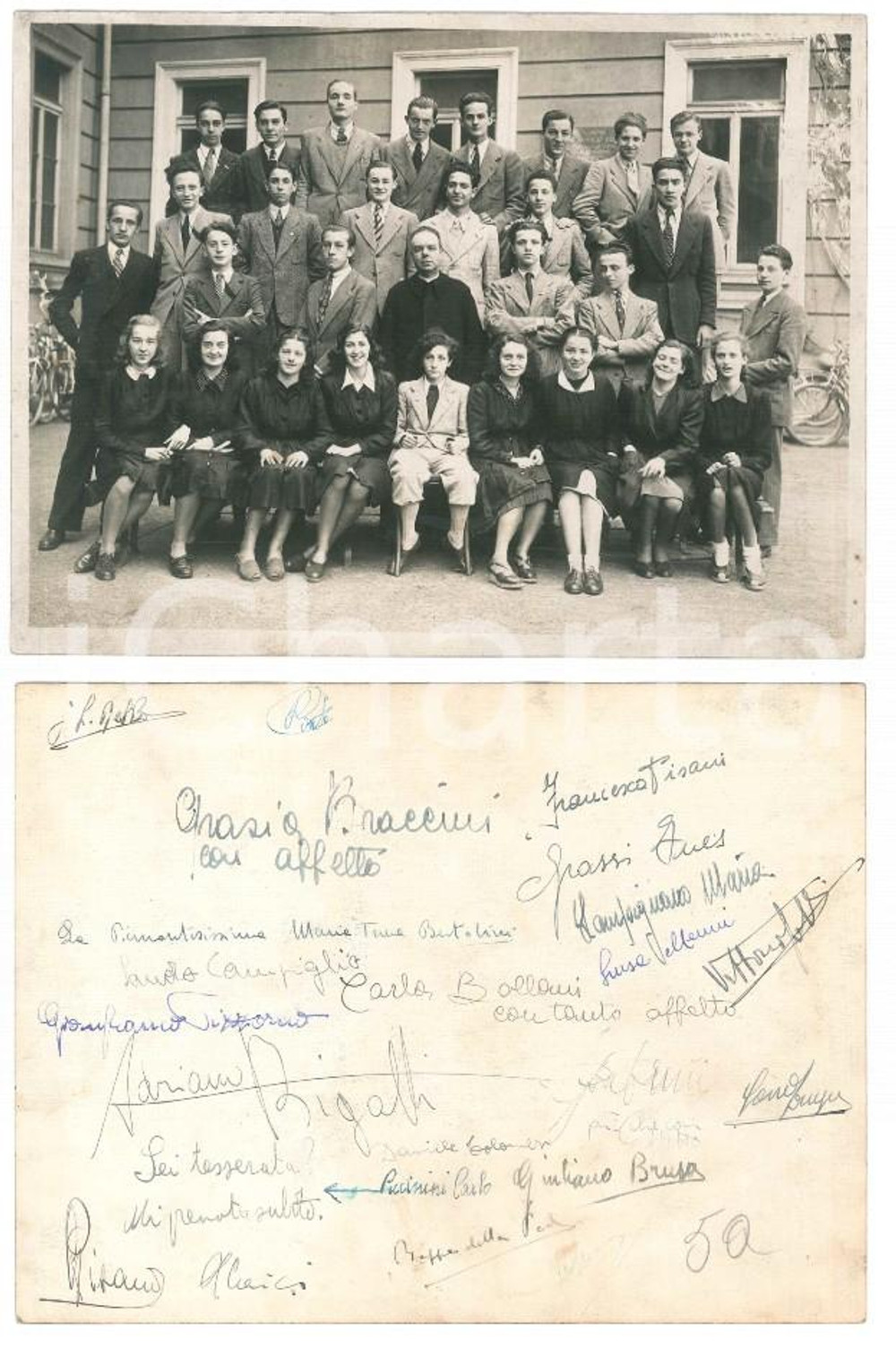1930 ca MILANO Liceo BECCARIA Foto di classe con targa a Lodovico CORIO 24x18 Fotografia d'epoca.Al verso sono presenti le firme degli studenti. CONDIZIONI:FAIR/discreto Lievi smussature agli angoli e bruniture diffuseFORMATO: 24x18 cm originale e autentica 1