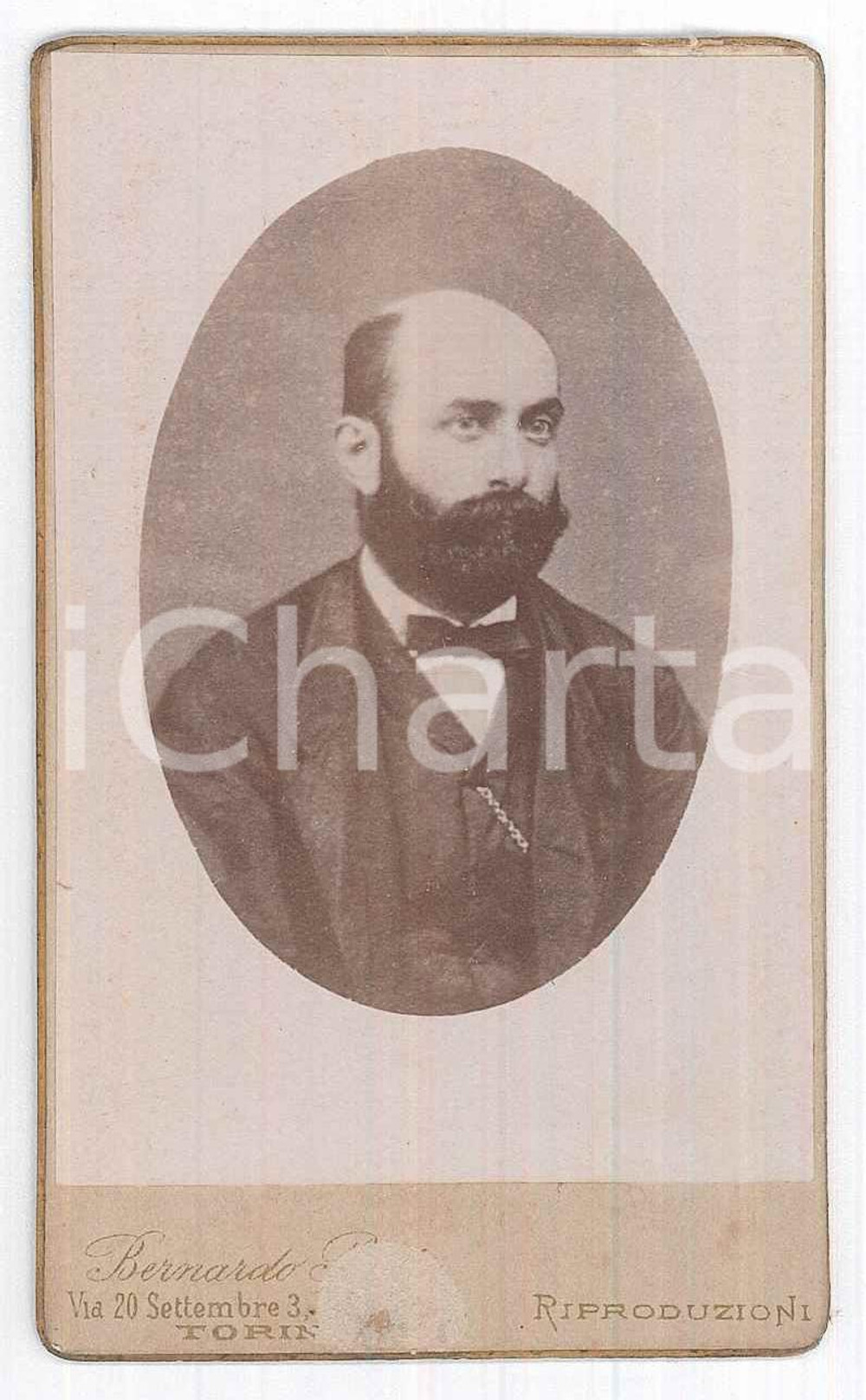 Fotografia d epoca originale 1890 ca TORINO Ritratto maschile  Busto Foto Bernardo PASTA  CDV 1