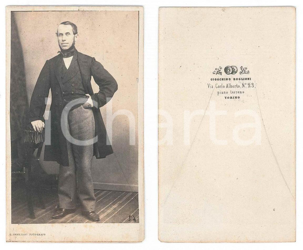 Fotografia d epoca originale 1870 ca TORINO Ritratto maschile in piedi  Foto Gioachino BOGLIONI CDV 1