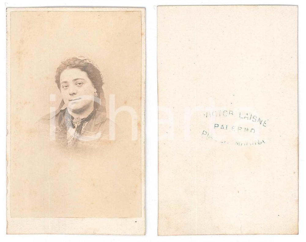 Fotografia d epoca originale 1865 ca PALERMO Donna in abito tradizionale  Busto  Foto Victor LAISNE  CDV 1