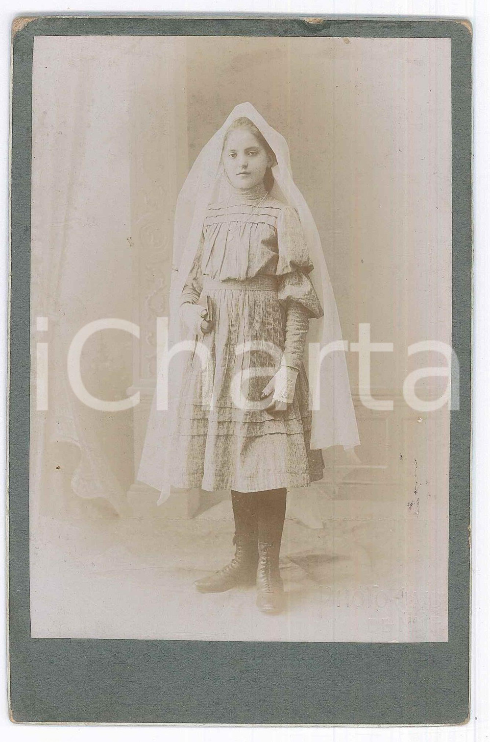 Fotografia d epoca originale 1920 ca NICE FRANCE PremiÃ¨re Communion  Jeune fille  Photo PHOTO CLUB 11x16 1