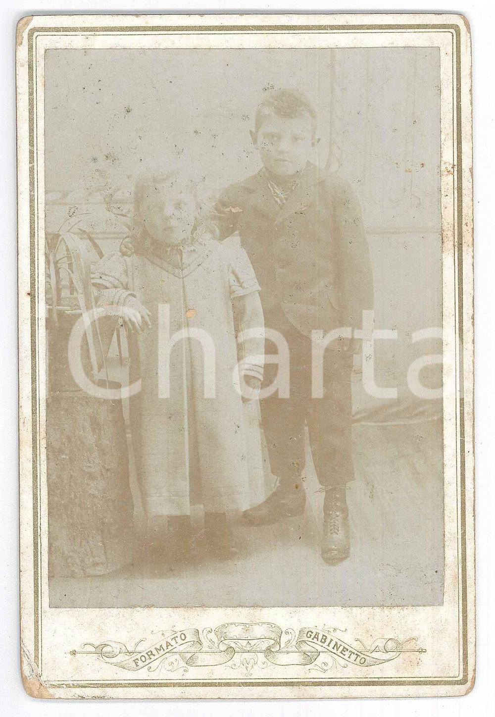 Fotografia d epoca originale 1910 ca ITALIA Ritratto di due fratelli bambini  Fotografia anonima 11x16 cm 1
