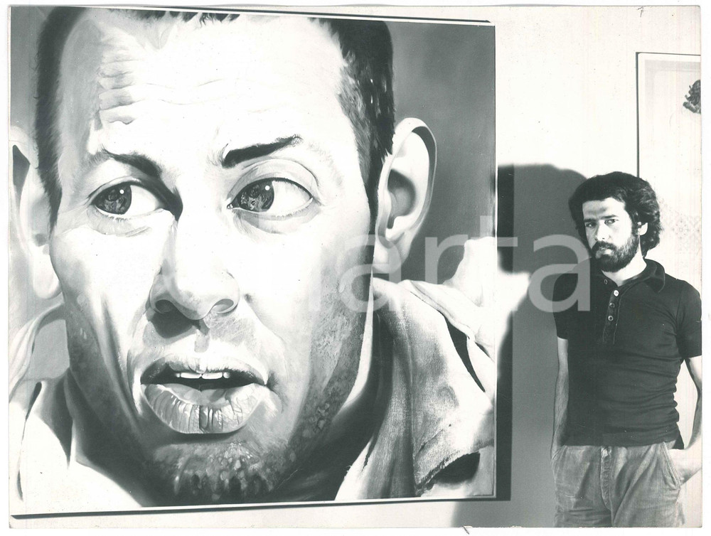 Fotografia d epoca originale 1980 ca ARTE ITALIA Pittore Antonio D ATTELLIS con un opera Foto 24x18 cm 1