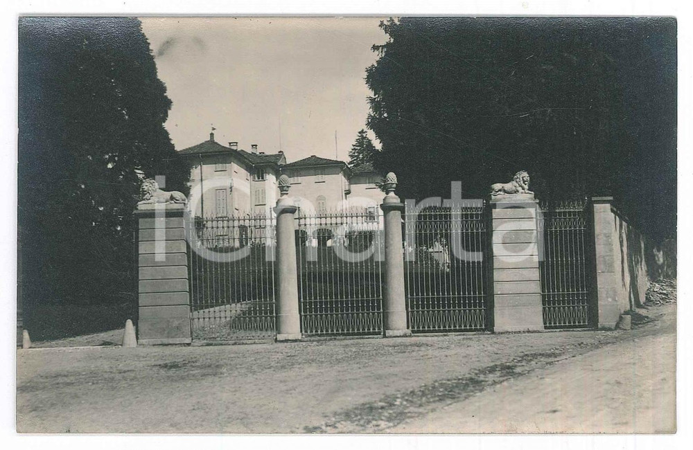Fotografia d epoca originale 1920 ca OGGIONO LC Castello BELLAVISTA  Esterno  Fotocartolina 1