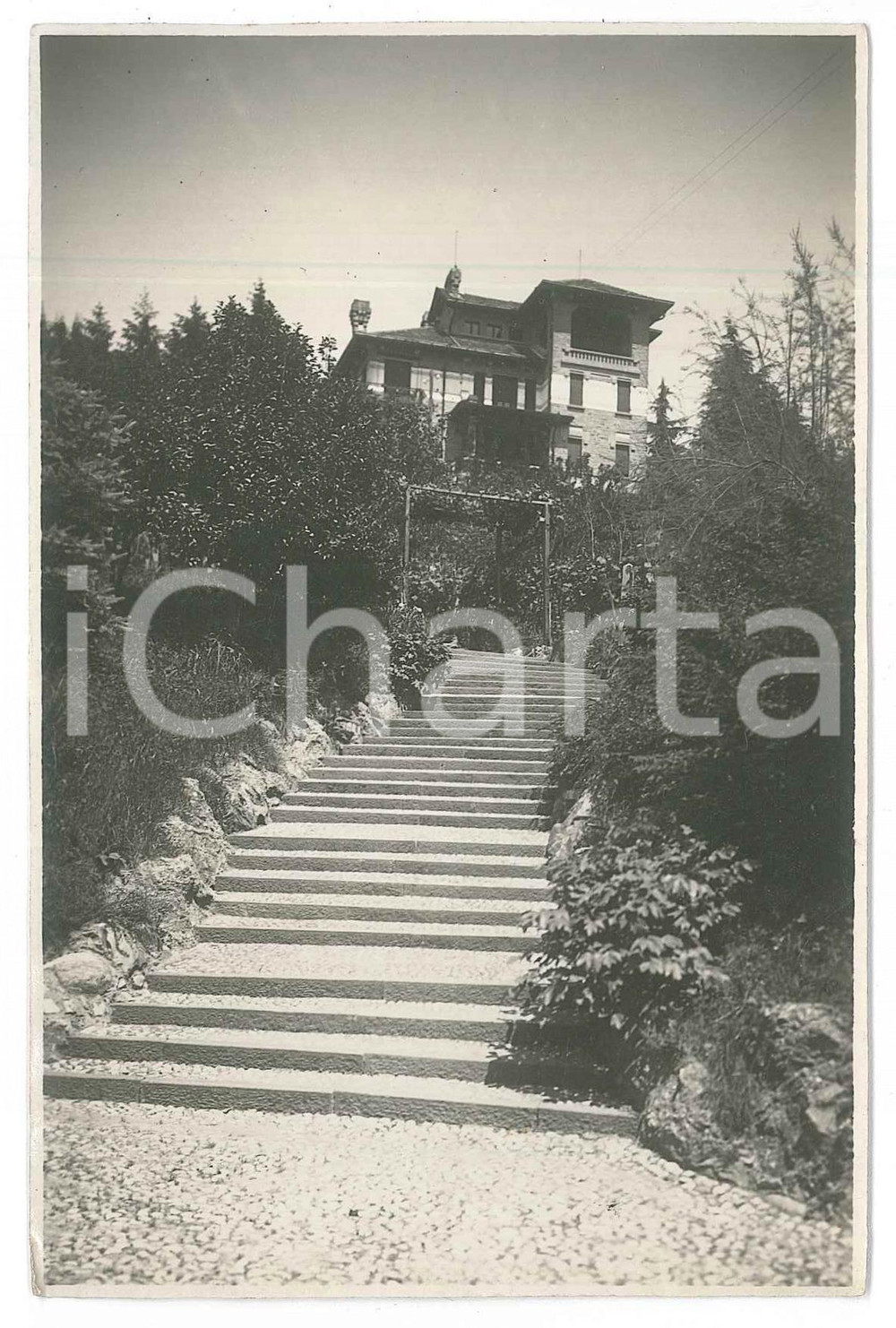 Fotografia d epoca originale 1925 ca LOMBARDIA  BRIANZA  Ingresso di una villa  Foto 9x14 cm 1