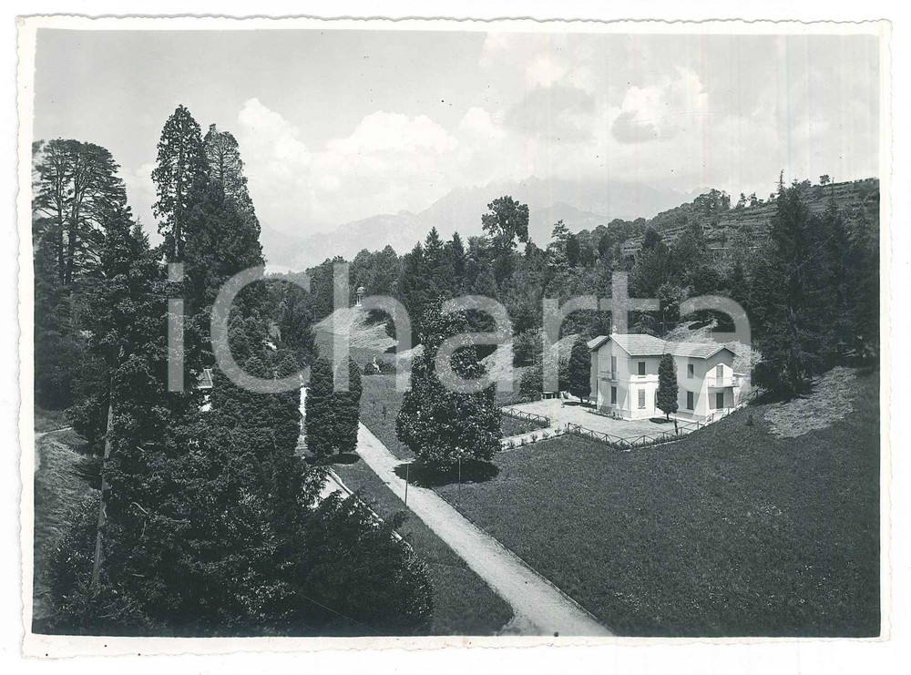 Fotografia d epoca originale 1950 ca Area di ARCORE  BRIANZA  Panorama con villa  Fotografia 16x11 cm 1