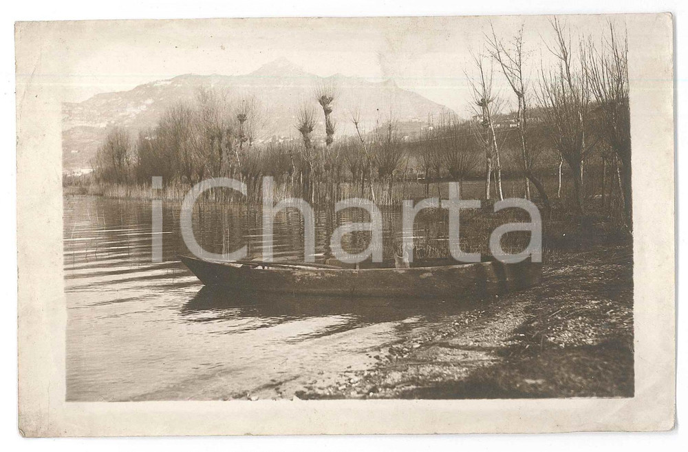 Fotografia d epoca originale 1920 ca Area di OGGIONO LC Barca sul lago  Foto artistica 16x10 cm 1