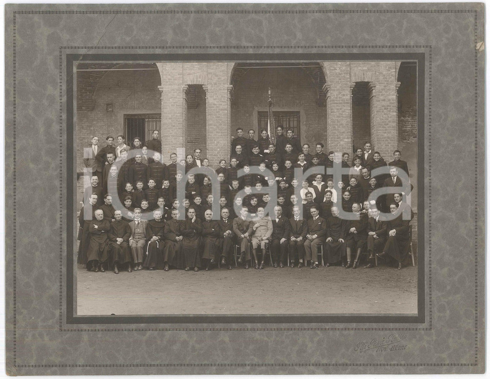 Fotografia d epoca originale 1930 ca NOVI LIGURE Istituto Tecnico San Giorgio  Foto di gruppo PANI ROSSI 1