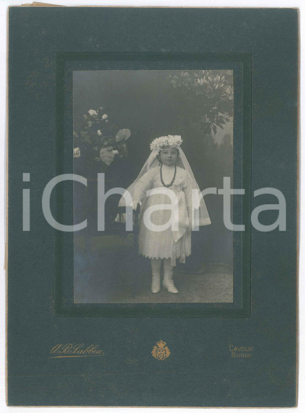 Fotografia d epoca originale 1915 ca PIEMONTE  Bambina alla Prima Comunione  Ritratto Foto A. B. SABBIA 1