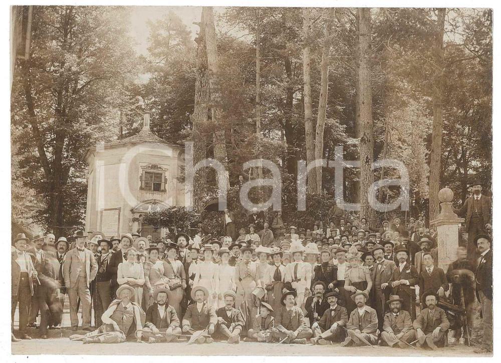 Fotografia d epoca originale 1910 ca SACRO MONTE DI ORTA Gruppo di escursionisti Foto M. GABINIO 17x12 cm 1