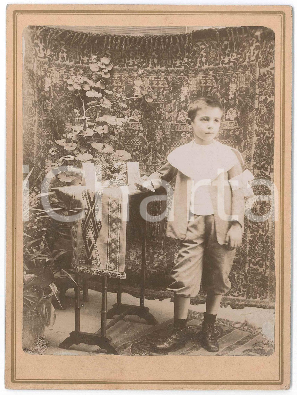 Fotografia d epoca originale 1920 ca ITALIA Bambino alla Prima Comunione  Arazzo Fotografia 14x19 cm 1