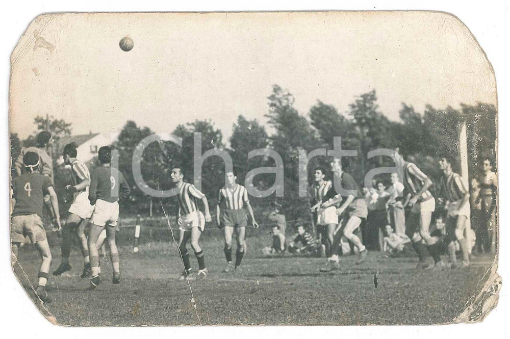Fotografia d epoca originale 1950 ca CALCIO  PIACENZA vs CORTEMAGGIORE  Azione Foto DANNEGGIATA 14x9 cm 1