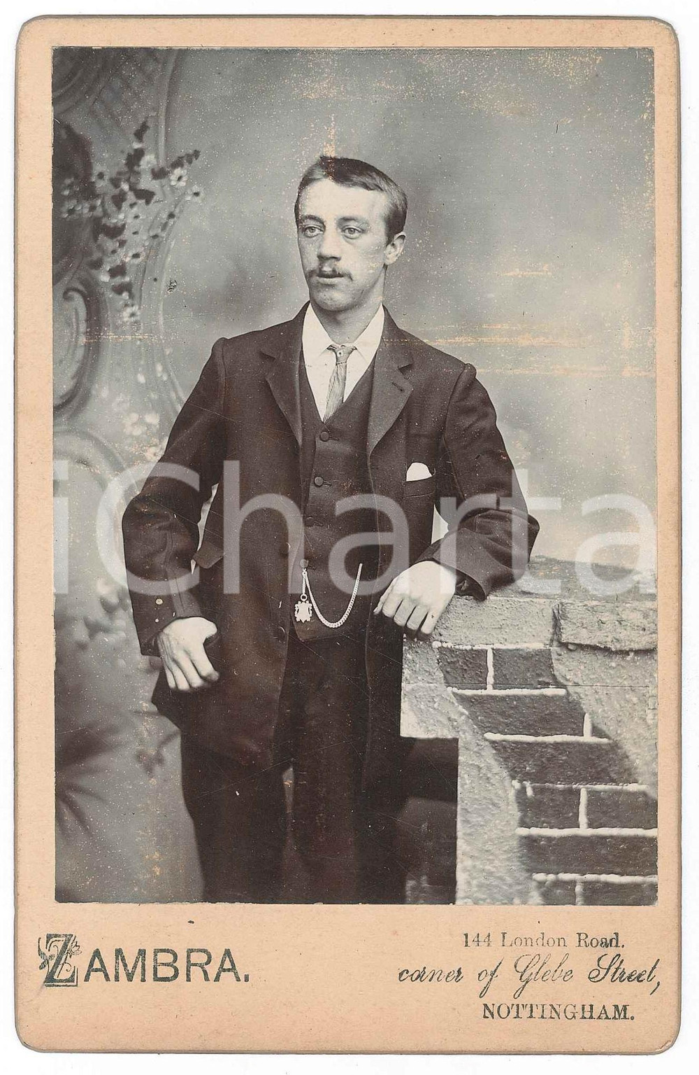 Fotografia d epoca originale 1900 ca NOTTINGHAM UK Portrait of a young man Photo ZAMBRA 10x17 cm 1