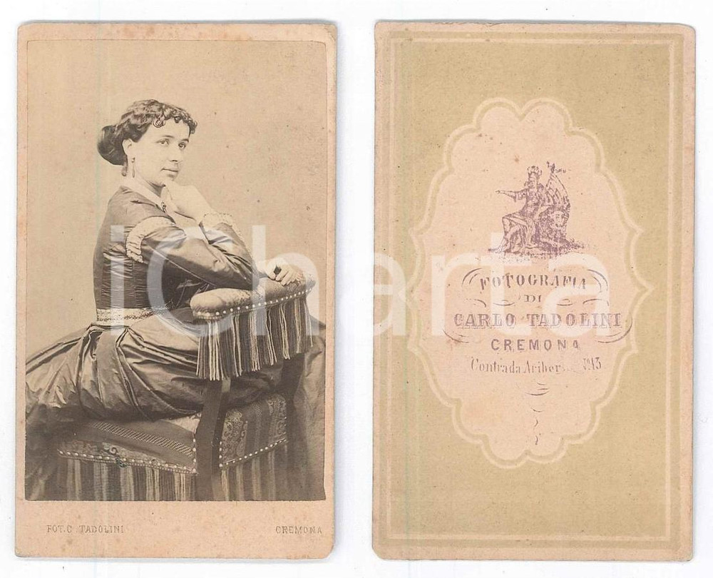 Fotografia d epoca originale 1875 ca CREMONA Giovane nobildonna seduta  Foto Carlo TADOLINI CDV 1