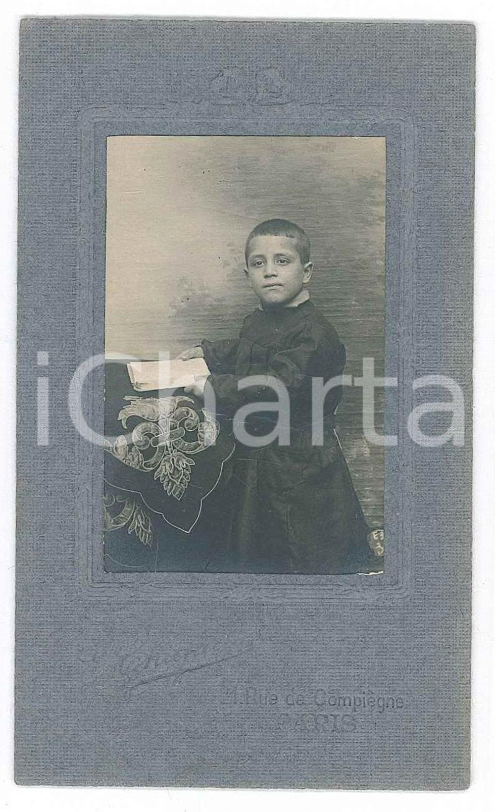 Fotografia d epoca originale 1900 ca PARIS Bambino in divisa da collegiale  Foto E. CHAPUIS 6x10 cm 1