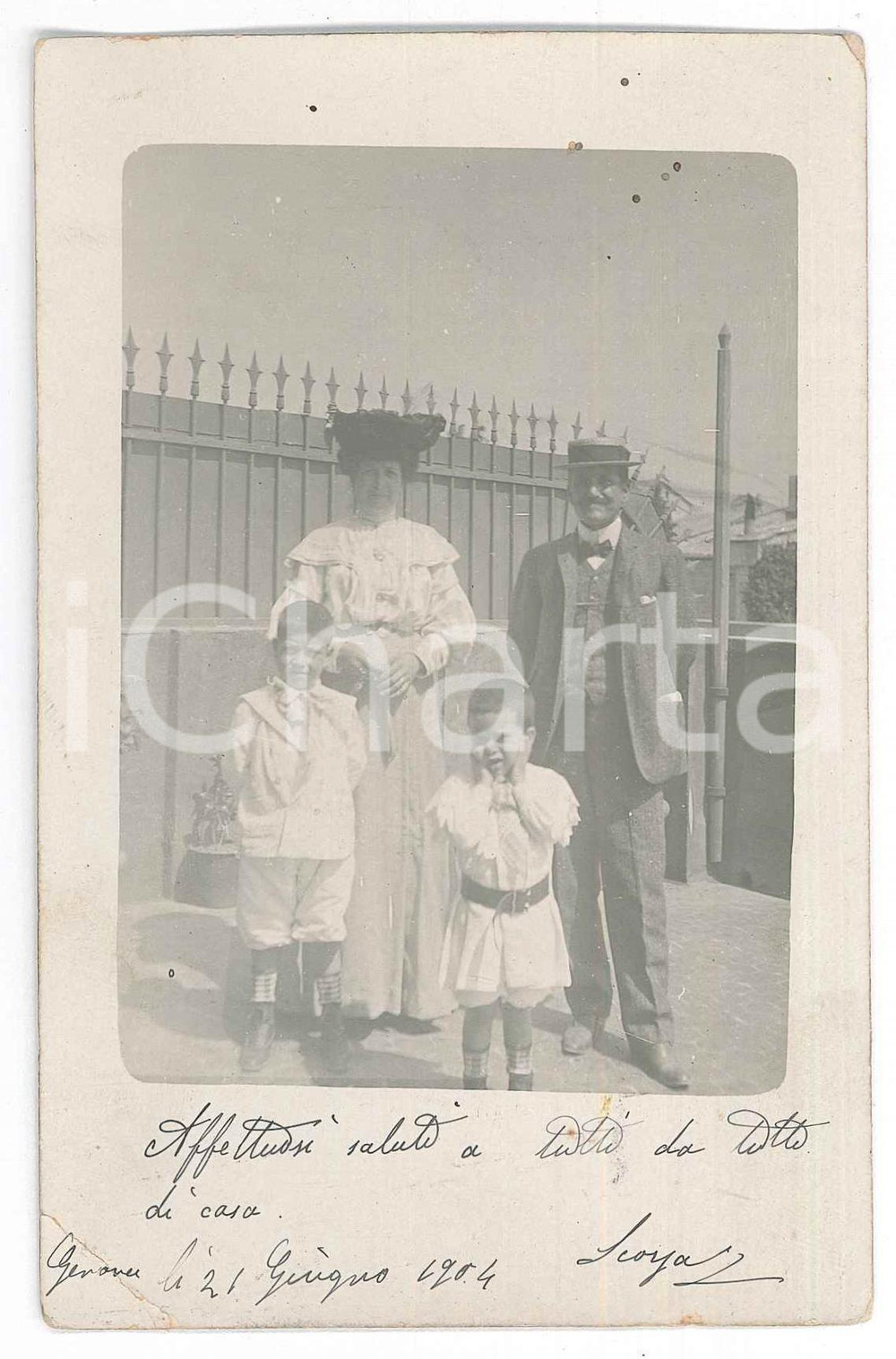 Fotografia d epoca originale 1904 GENOVA Ritratto di famiglia in terrazzo Foto cartolina 9x14 cm 1