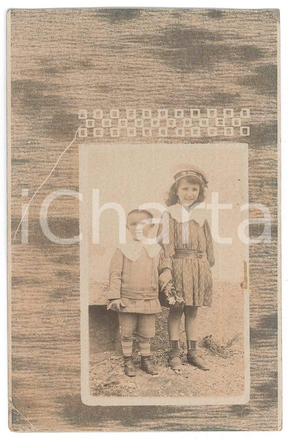 Fotografia d epoca originale 1915 ca ITALIA Ritratto di due fratelli bambini Foto anonima 9x14 cm 1