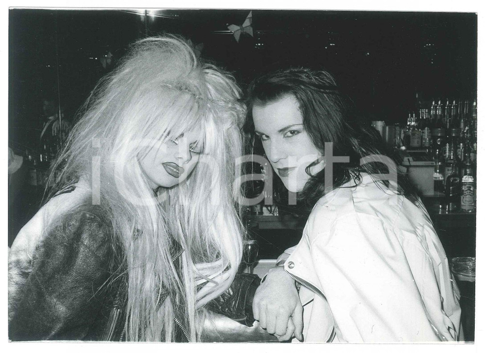 Fotografia d epoca originale 1985 ca LONDON  PUNK British punk rockers  Foto 17x12 cm 1