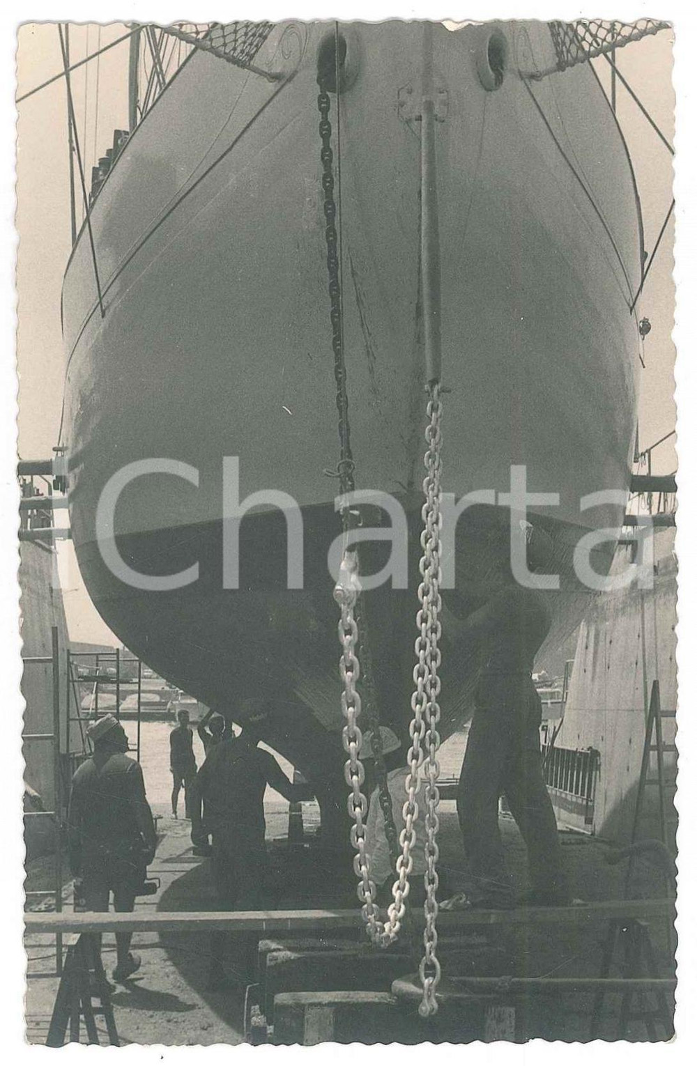 Fotografia d epoca originale 1950 ca ITALIA Imbarcazione in cantiere al porto  Fotografia 9x14 cm 1