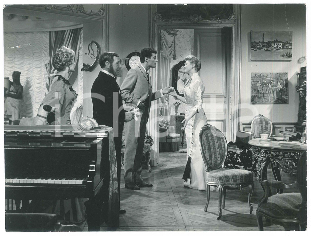 Materiale cinematografico d’epoca 1950 ca FRANCIA  CINEMA Figlia presenta il fidanzato ai genitori  Foto 23x17 1