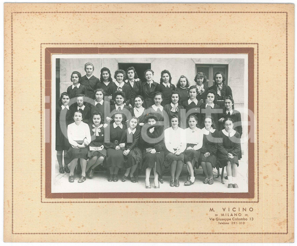 Fotografia d epoca originale 1940 ca MILANO  SCUOLA FEMMINILE Foto di classe  Foto Mario VICINO 25x20 1 1